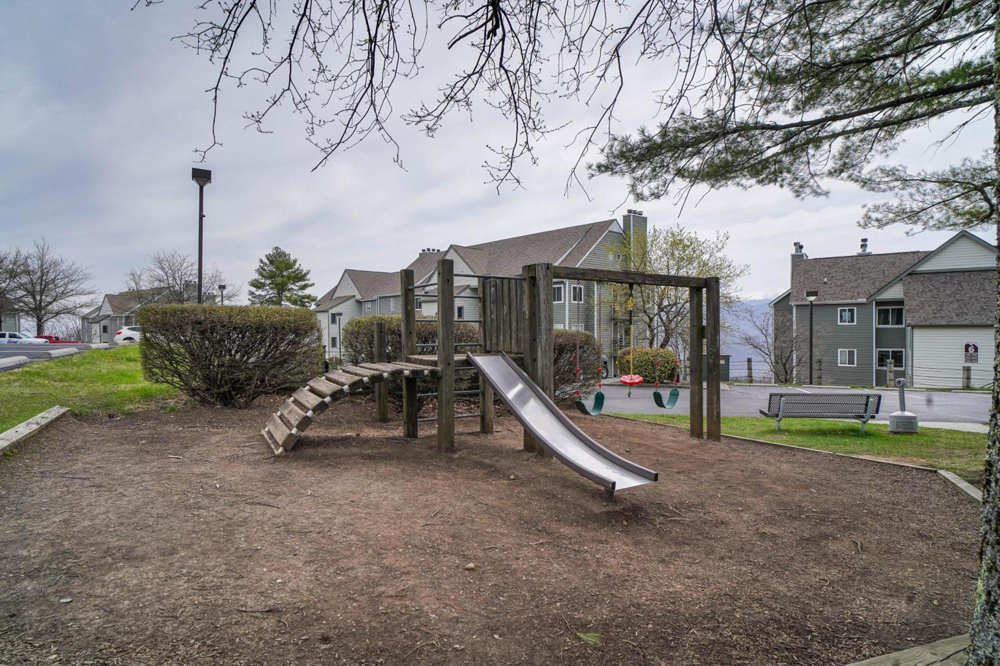 Lovely Gatlinburg Condo Pool Less Than 2 Mi To Tramway! Exterior photo